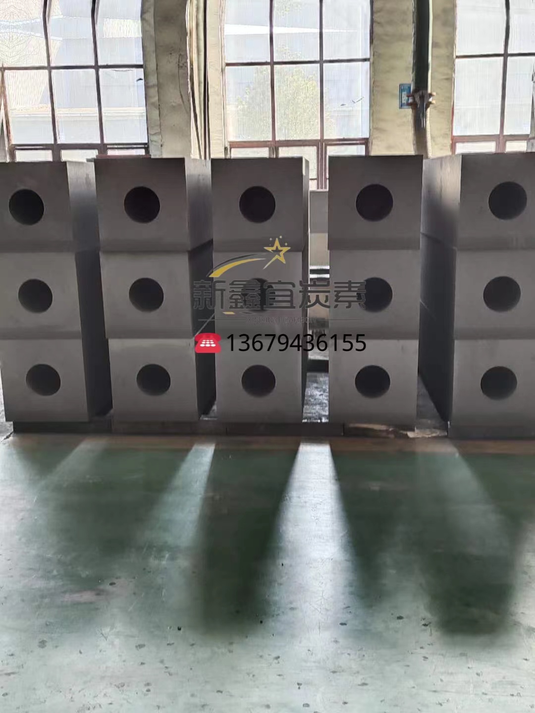 A graphite electrode with large diameter.