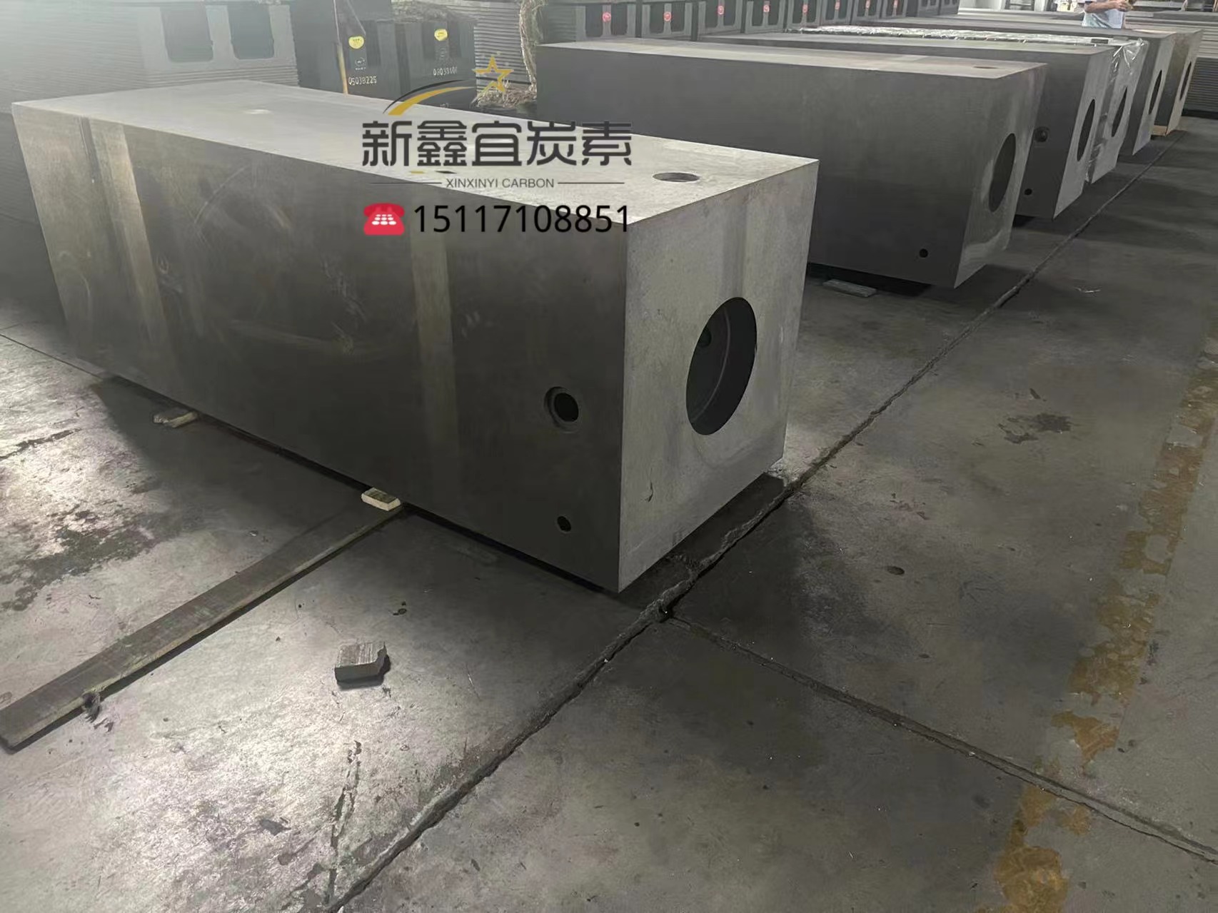 A graphite electrode with large diameter.