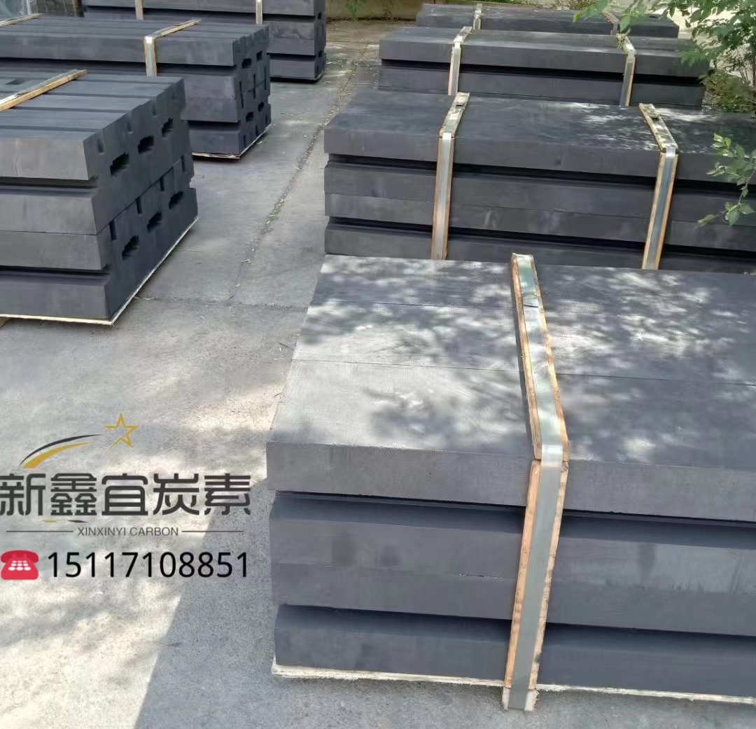 A graphite electrode with large diameter.