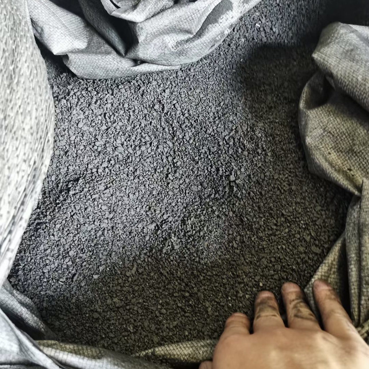 A graphite electrode with large diameter.